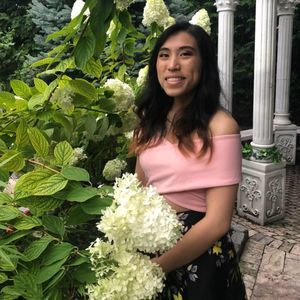 Meet your Posher, Mona